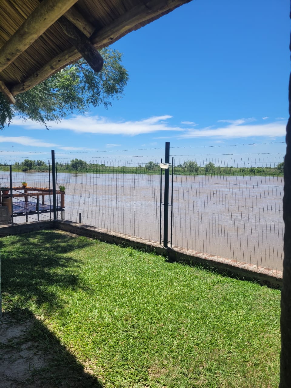 Bungalows frente al río